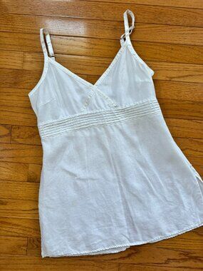 Linen Pintuck Empire Tank Top • Adjustable Straps • Button‑Back Split Tunic